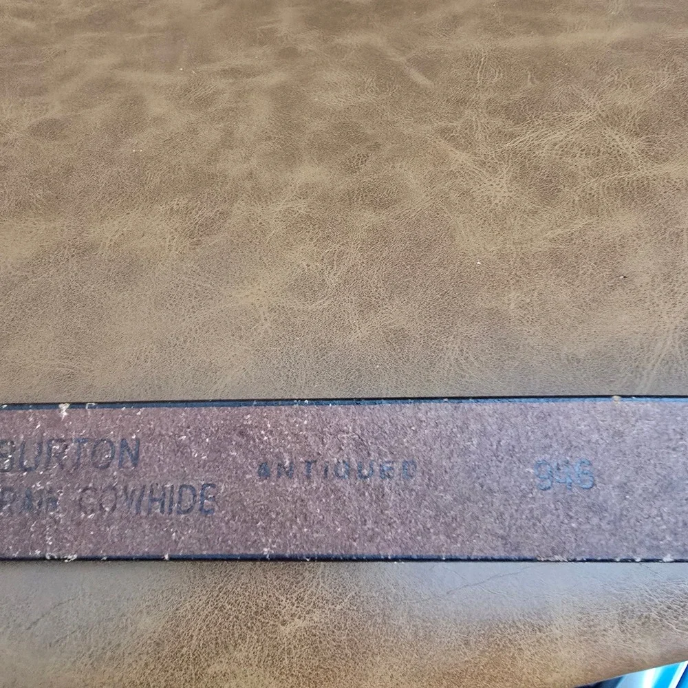 Burton Mens Vtg Brown Floral Tooled Top Grain Cowhide Leather Western Belt 40
